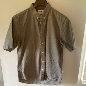 No nationality short sleeve button down